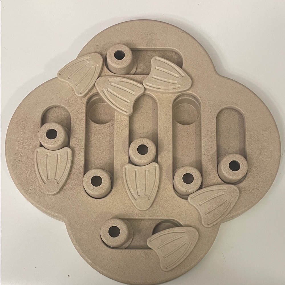 Interactive Tan Pet Puzzle Toy